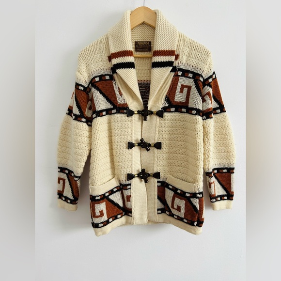 Tundra Sweaters - VINTAGE 70s Tundra Wool Sweater / Cardigan